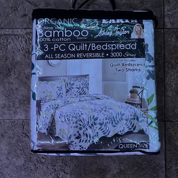 Other - 3-pc Quilt/Bedspread